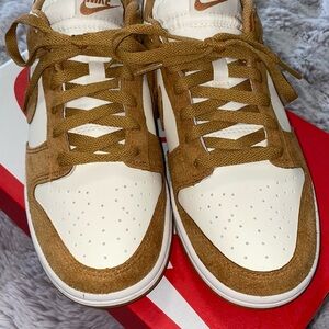 Nike Women's Tan and Cream Sneakers